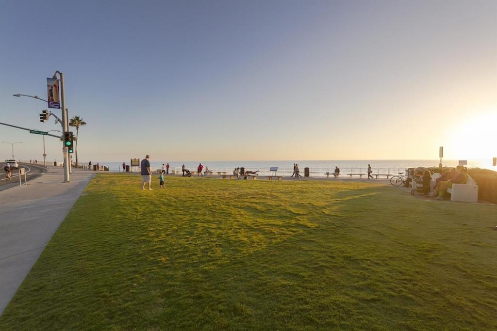 Apartamento Remodeled Beach Bungalow, Block To The Beach Carlsbad Exterior foto